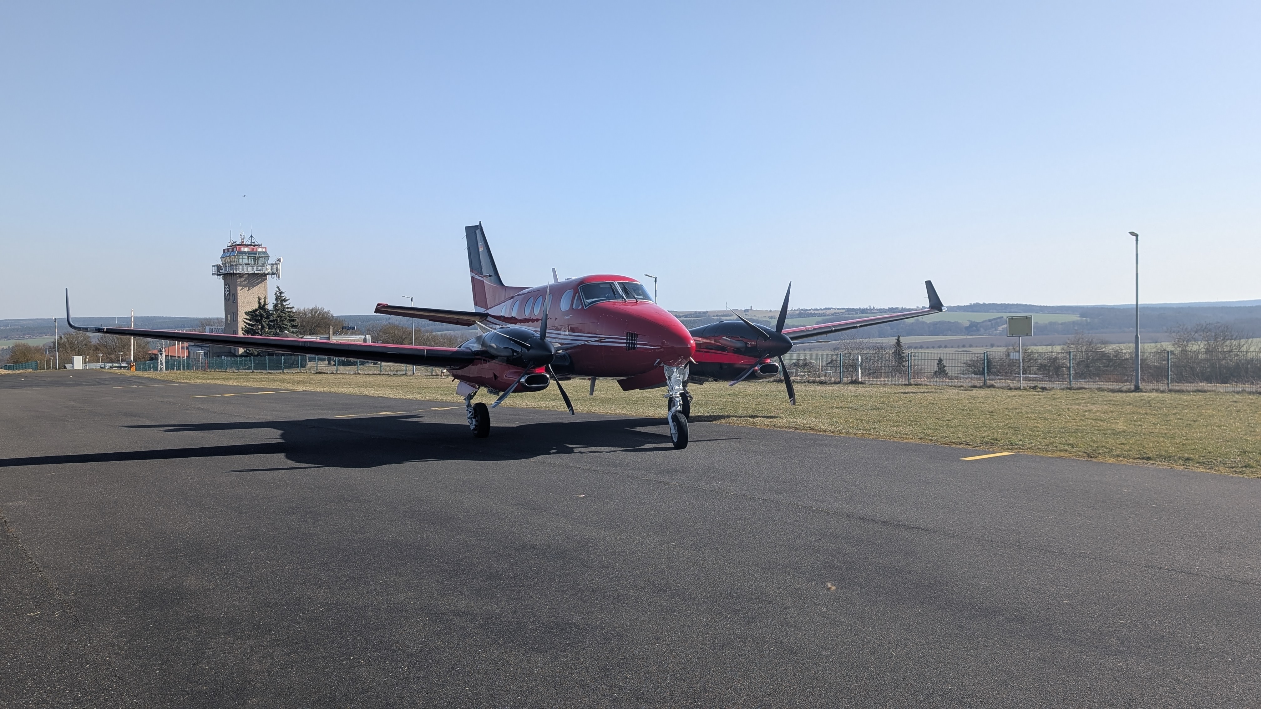 beechcraft-c90gti-king-air-vorderansicht.jpg